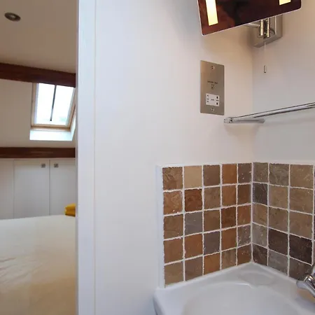 Wonderfully Scenic And Comfortable Dales Mill * West Burton