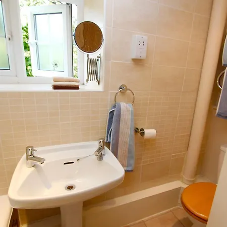 Wonderfully Scenic And Comfortable Dales Mill West Burton