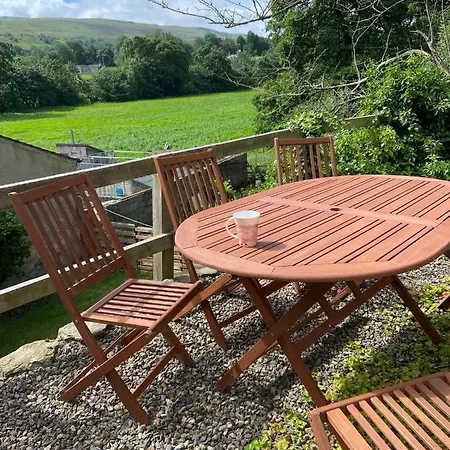 Wonderfully Scenic And Comfortable Dales Mill West Burton