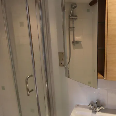 Wonderfully Scenic And Comfortable Dales Mill Vakantiehuis West Burton