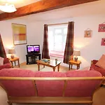 Wonderfully Scenic And Comfortable Dales Mill * West Burton