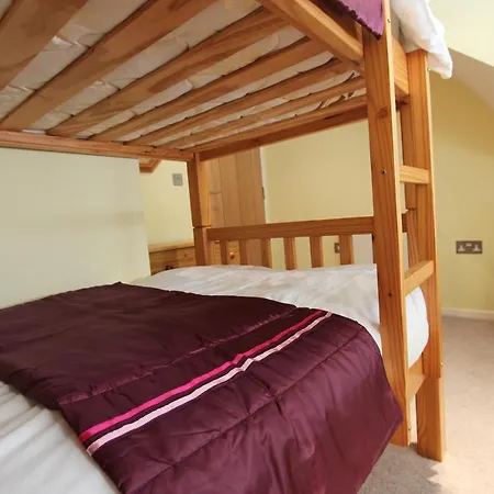 Wonderfully Scenic And Comfortable Dales Mill 펜션 *