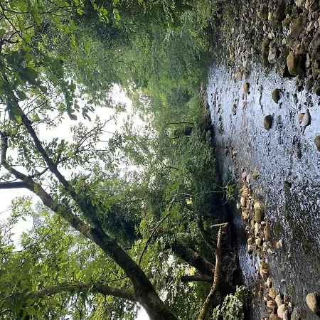 Wonderfully Scenic And Comfortable Dales Mill 펜션 *